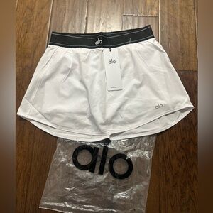 ALO Yoga White and Black Performance Skirt M/M
